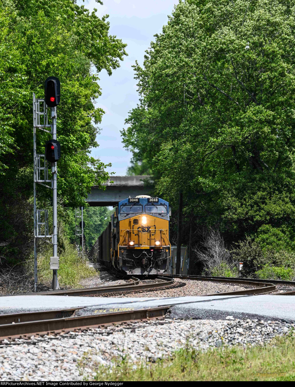 CSX 3048 leads a rare coal train